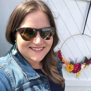 Meet your Posher, Julie-anne